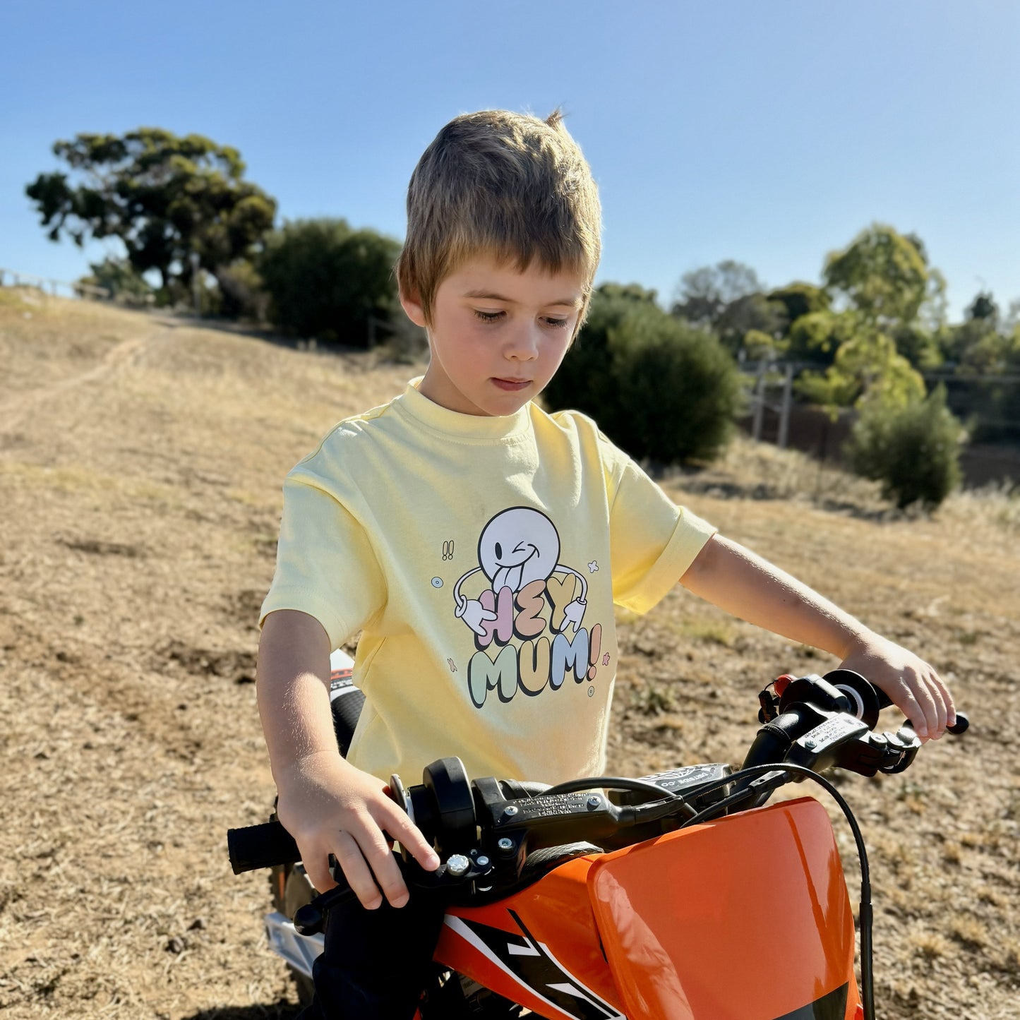 MAX OVERSIZED T-SHIRT - PASTEL YELLOW